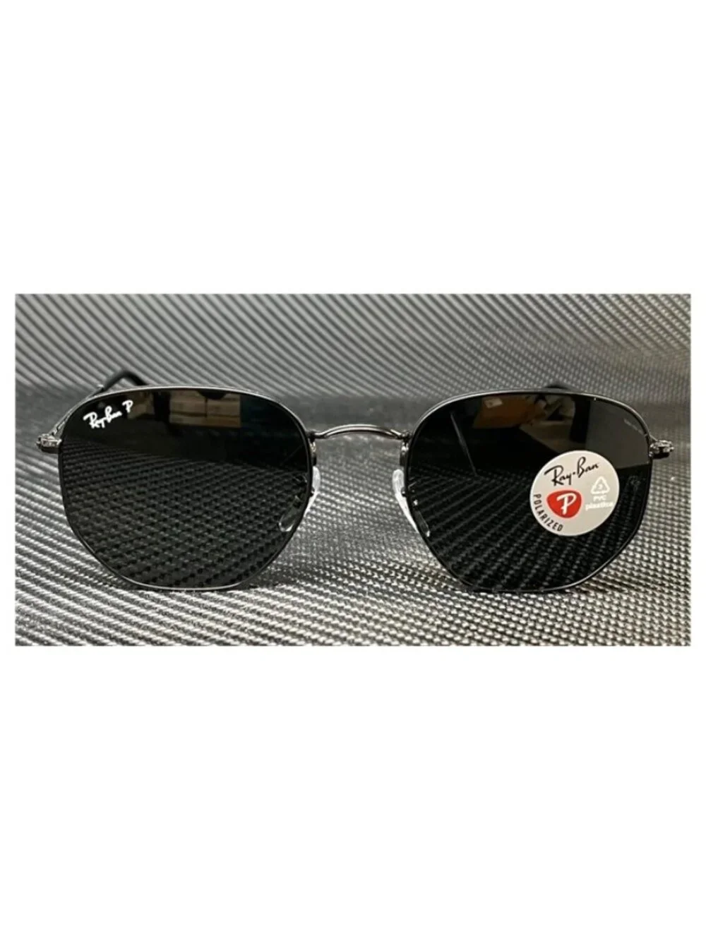 New Ray-Ban Men  Black Sunglasses  51- 21- 145